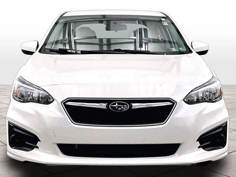 Used 2018 Subaru Impreza 2.0i Premium image 3