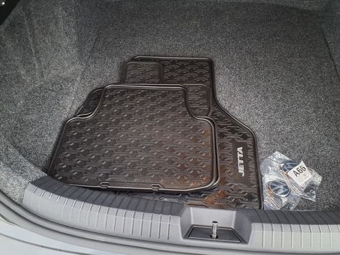 Used 2023 Volkswagen Jetta Sport image 19