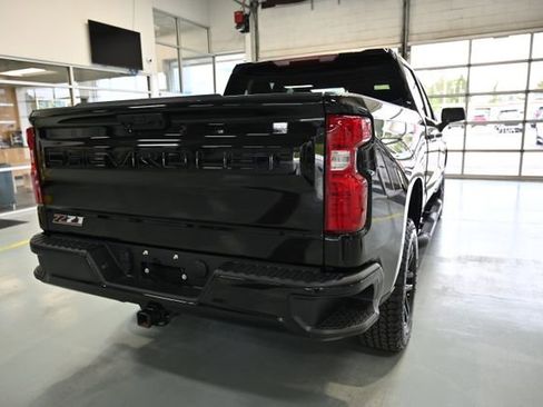 Used 2022 Chevrolet Silverado 1500 Custom Trail Boss AWD/4WD image 5