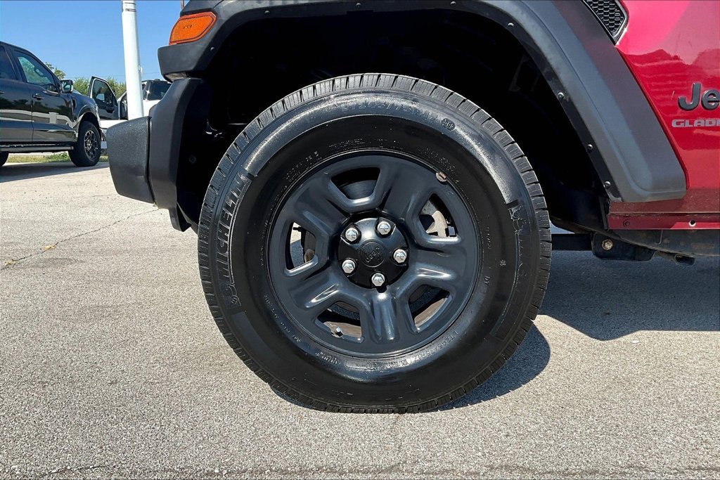 Used 2021 Jeep Gladiator Sport w/ Trailer Tow Package AWD/4WD image 8
