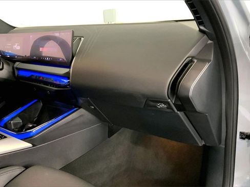 Used 2025 BMW X3 M50 w/ Premium Package image 15