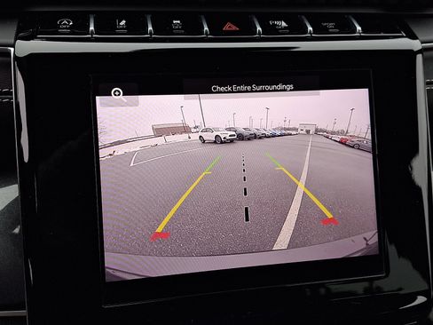 Used 2023 Jeep Grand Cherokee L Laredo image 21