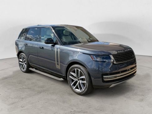 New 2026 Land Rover Range Rover SE AWD/4WD image 2
