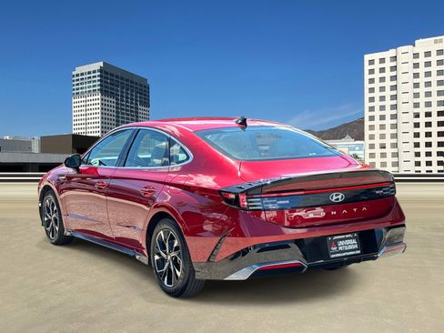 Used 2025 Hyundai Sonata SEL FWD image 3