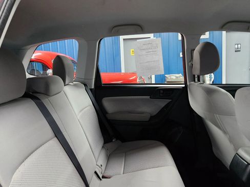 Used 2017 Subaru Forester 2.5i image 17