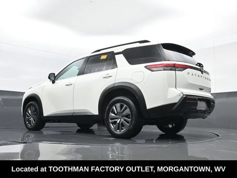 Used 2025 Nissan Pathfinder SV AWD/4WD image 25