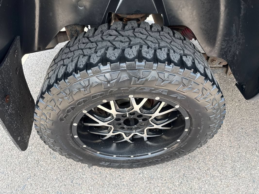 Used 2014 RAM 1500 Laramie AWD/4WD image 29