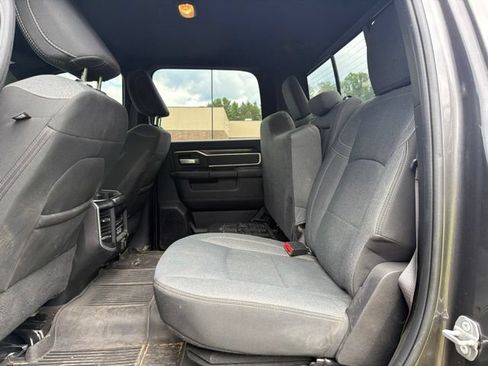 Used 2022 RAM 2500 Big Horn w/ Level C Equiment Group AWD/4WD image 8