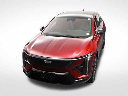 Certified 2025 Cadillac Optiq Sport 1 AWD/4WD image 23