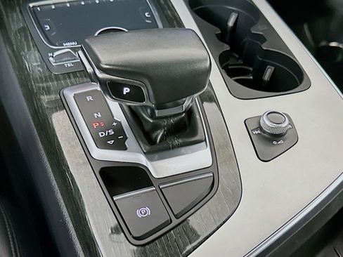 Used 2019 Audi Q7 2.0T Premium AWD/4WD image 7