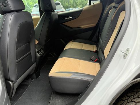 New 2025 Chevrolet Equinox ACTIV w/ Safety and Technology Package image 63