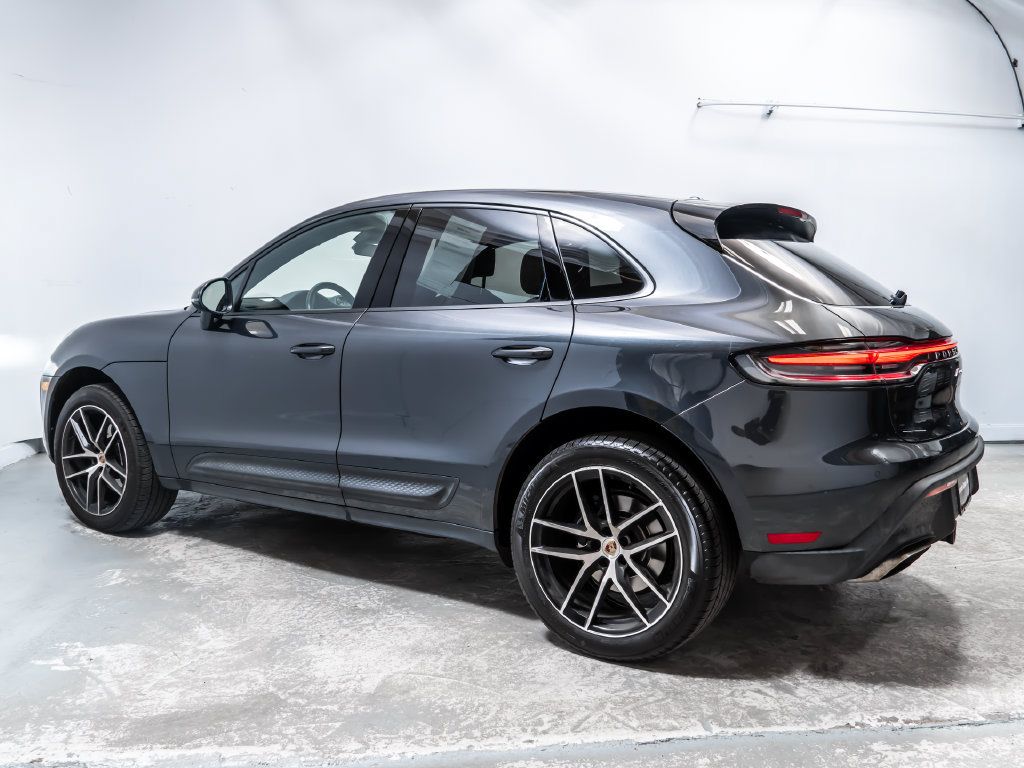 Used 2023 Porsche Macan AWD/4WD image 2