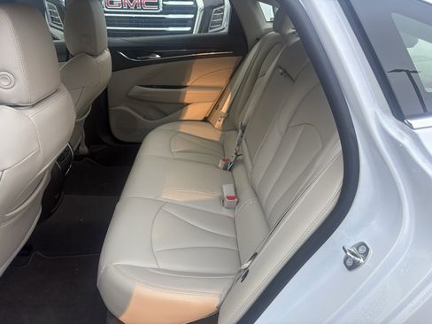 Used 2017 Buick LaCrosse Preferred image 12