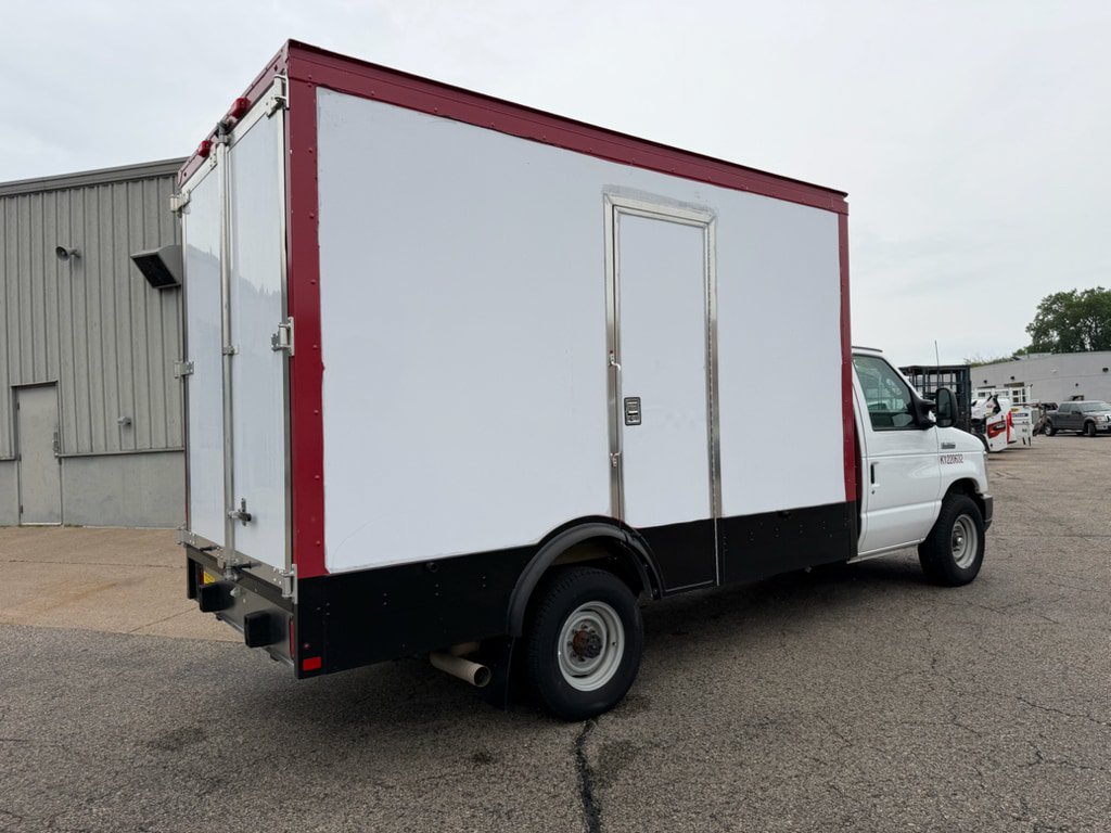 Used 2023 Ford E-350 and Econoline 350 Super Duty w/ Power Windows & Locks Group RWD image 5