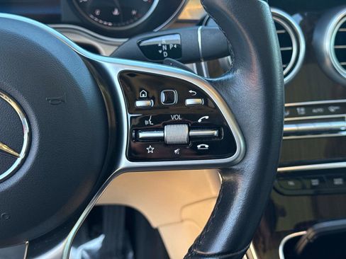 Used 2022 Mercedes-Benz GLC 300 image 32