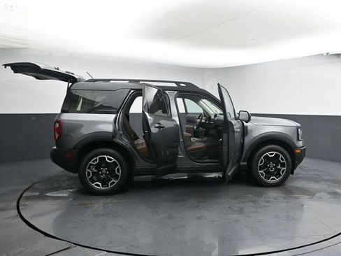 Used 2025 Ford Bronco Sport Outer Banks w/ Outer Banks Tech Package+ image 32