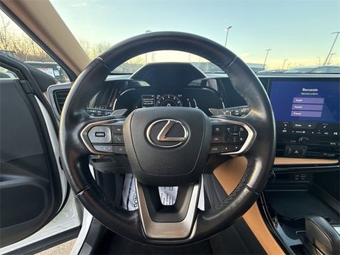 Used 2022 Lexus NX 250 FWD image 14