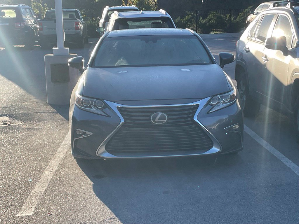 Used 2016 Lexus ES 350 w/ Luxury Package w/Wood Trim FWD image 2