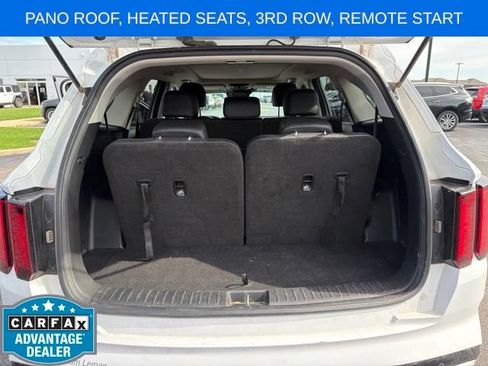 Used 2022 Kia Sorento S w/ Panoramic Sunroof Package FWD image 12