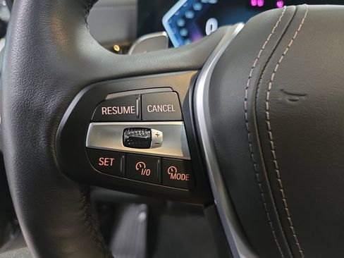 Used 2024 BMW X5 sDrive40i w/ Premium Package image 17