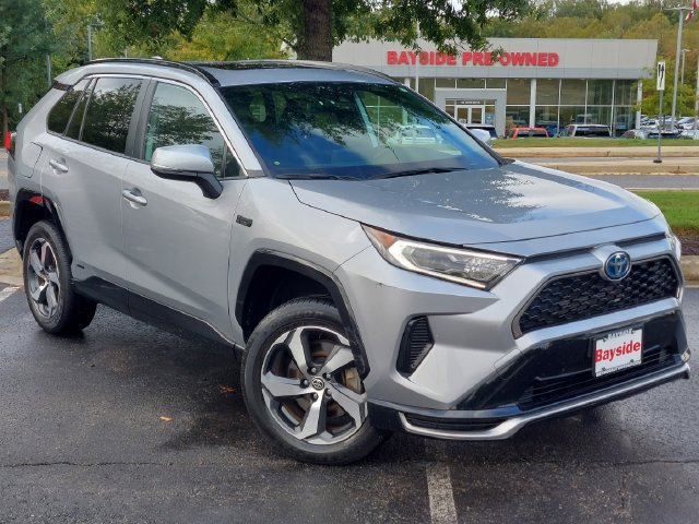 Used 2021 Toyota RAV4 SE w/ Weather & Moonroof Package AWD/4WD image 2