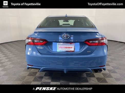 Used 2024 Toyota Camry SE image 9
