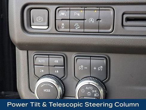 Used 2023 GMC Yukon AT4 image 28