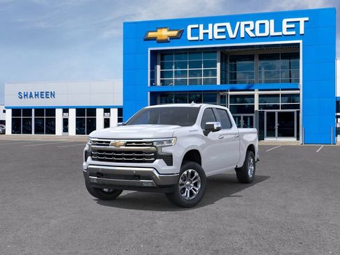 New 2026 Chevrolet Silverado 1500 LTZ w/ LTZ Premium Package AWD/4WD image 8