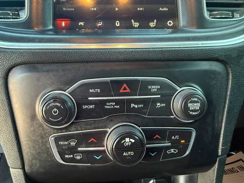 Used 2018 Dodge Charger GT AWD/4WD image 19