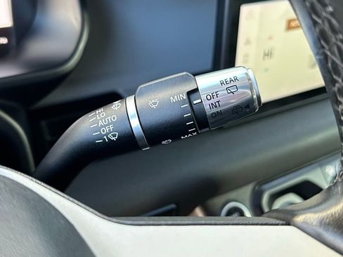 Used 2020 Land Rover Defender 110 First Edition image 41