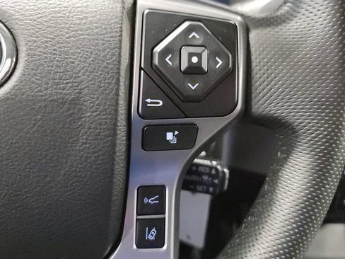 Used 2021 Toyota Tacoma SR5 AWD/4WD image 28