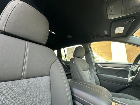 New 2026 GMC Acadia Elevation FWD image 18