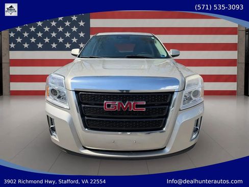 Used 2015 GMC Terrain SLT w/ Safety Package FWD image 2