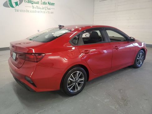 Used 2023 Kia Forte LXS w/ LXS Technology Package FWD image 7