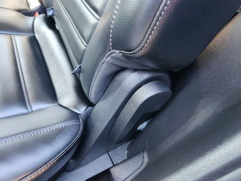 Used 2024 Ford Edge SEL image 32