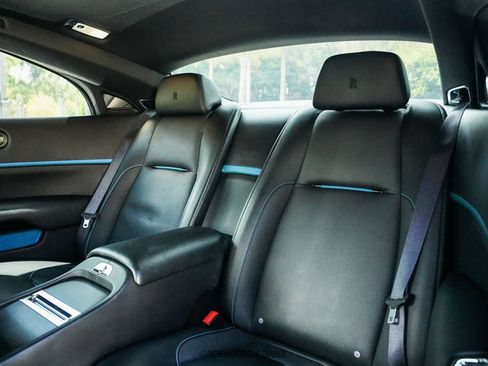 Used 2019 Rolls-Royce Wraith RWD image 51