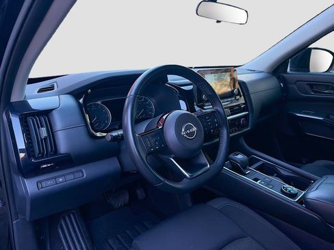Used 2023 Nissan Pathfinder SV AWD/4WD image 9
