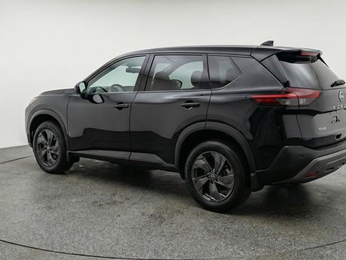 Used 2025 Nissan Rogue SV FWD image 6