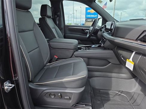 New 2026 Chevrolet Suburban Premier w/ Sun And Tow Package image 16