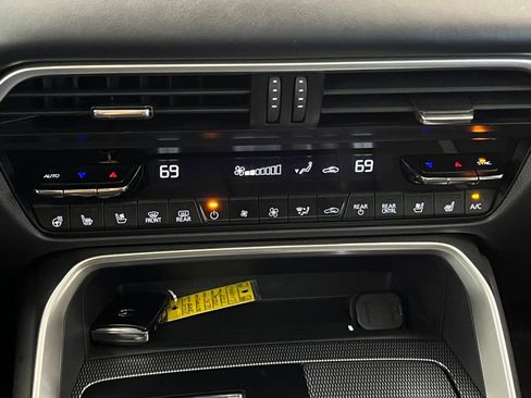 Certified 2025 MAZDA CX-70 3.3 Turbo S w/ Premium Package image 26