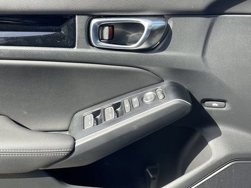 Used 2025 Honda Civic Sport Touring image 23