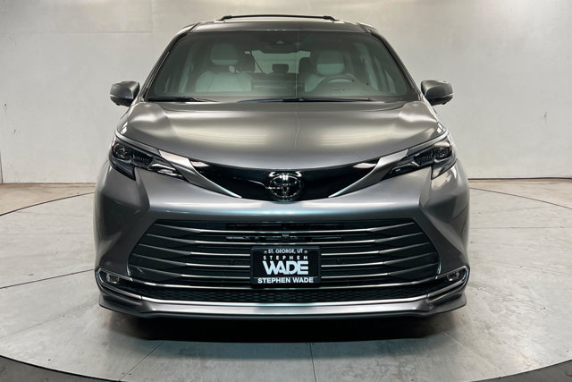 Used 2026 Toyota Sienna Platinum AWD/4WD image 8