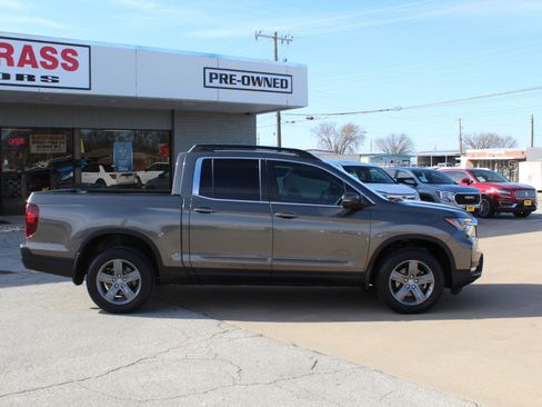 Used 2021 Honda Ridgeline RTL image 3