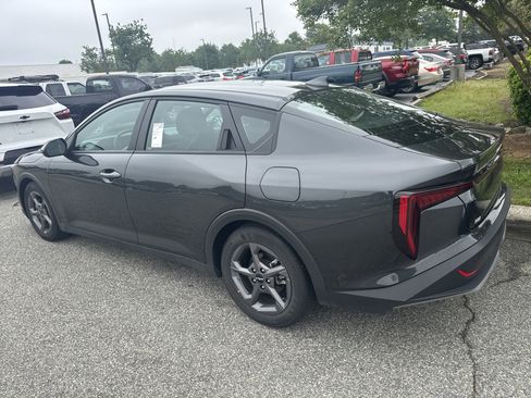 Used 2025 Kia K4 FWD image 8