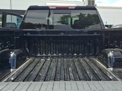 Used 2025 GMC Sierra 1500 Elevation w/ Preferred Package AWD/4WD image 29