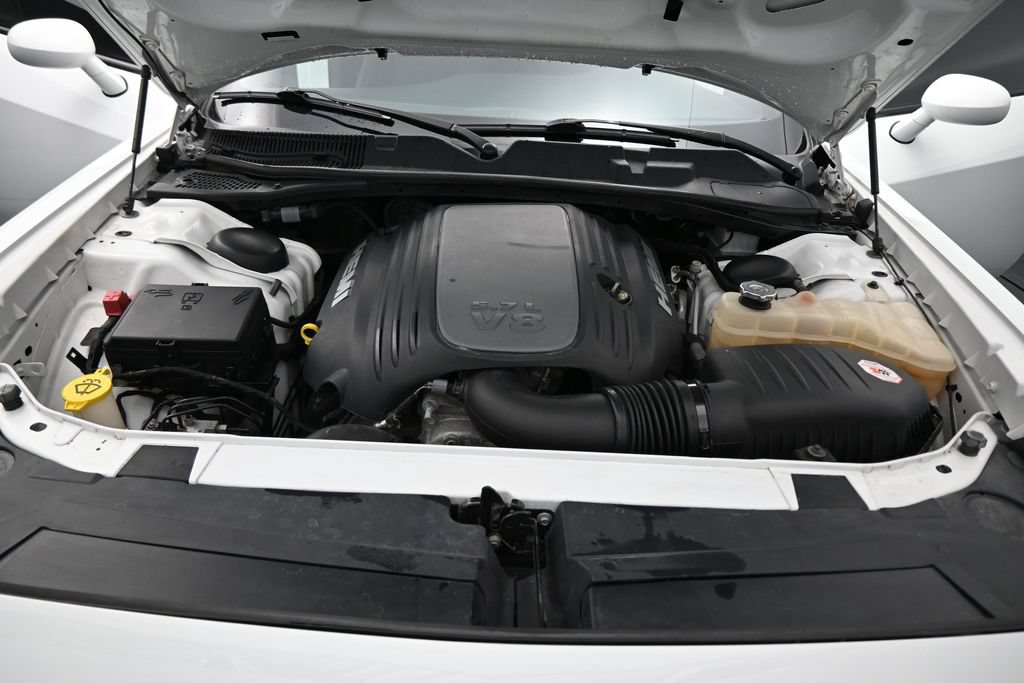 Used 2018 Dodge Challenger R/T RWD image 27