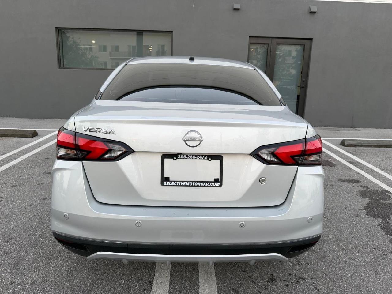 Used 2024 Nissan Versa S w/ Trunk Package FWD image 8