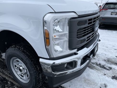 New 2026 Ford F250 XL w/ XL Chrome Package image 26