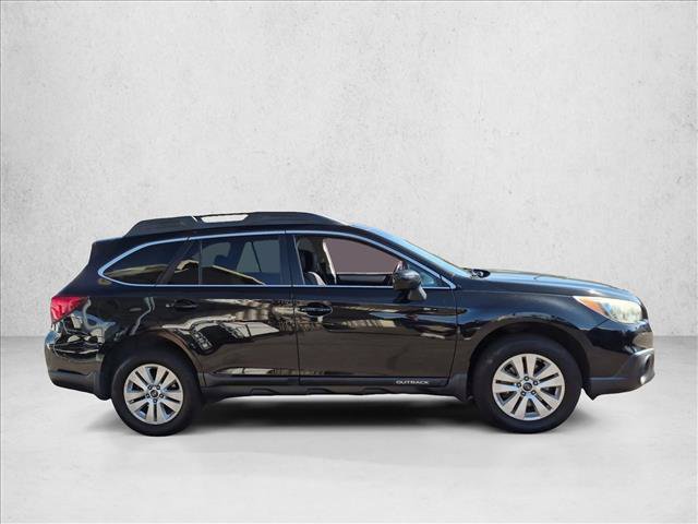 Used 2016 Subaru Outback 2.5i Premium w/ Popular Package #2 AWD/4WD image 4