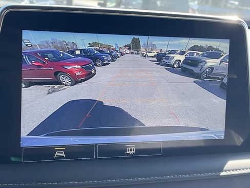 Used 2021 Chevrolet Suburban LT image 17